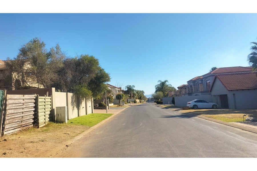 5 Bedroom Property for Sale in Xanadu Eco Park North West
